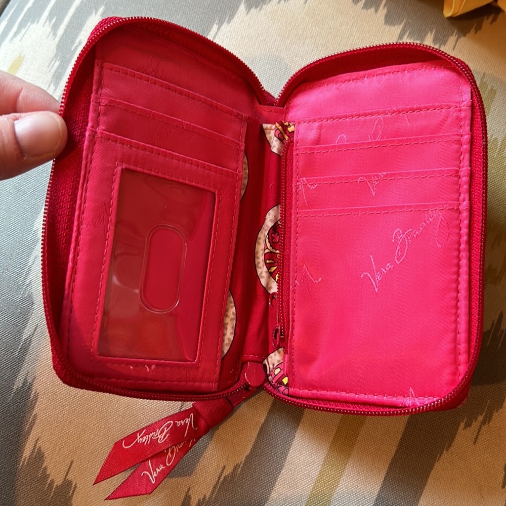 Vera Bradley Retired Rosy Posies Wrislet ❤️ - Picture 9 of 10